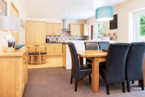 open plan kitchen diner - Mews Cottage 3, Oakcliff