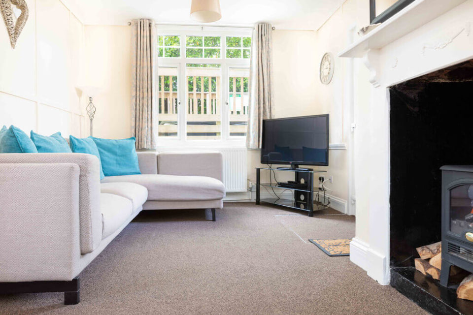 Oakcliff_Oak_Cottage (1)