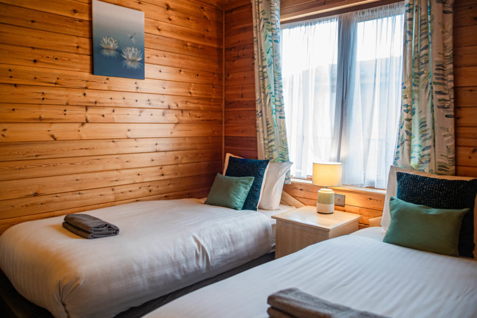 plot-20-oakcliff-pine-lodge-13